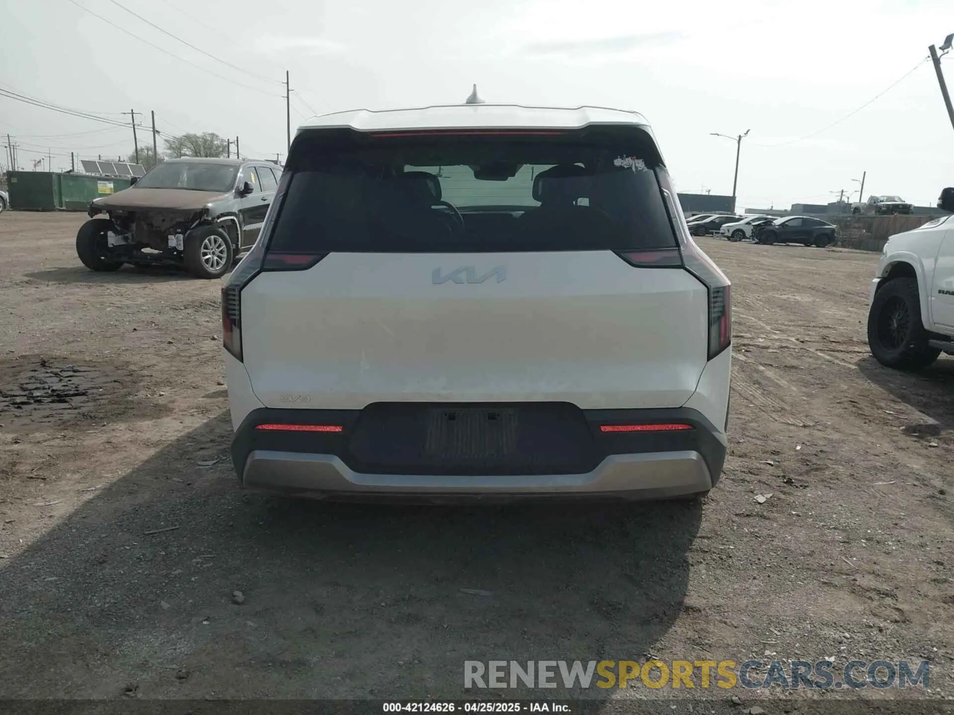 16 fotografías del automóvil dañado KNDAB5S15R6033023 KIA EV9 2024
