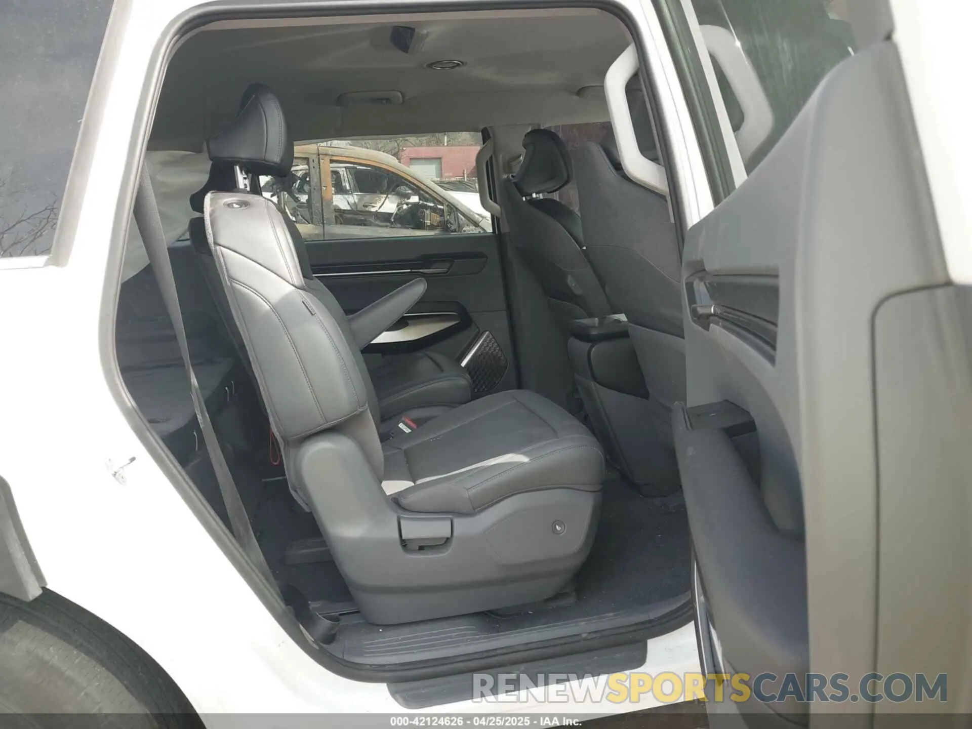8 fotografías del automóvil dañado KNDAB5S15R6033023 KIA EV9 2024