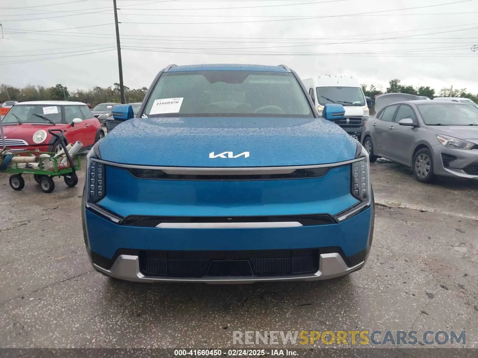 12 fotografías del automóvil dañado KNDADFS54R6034361 KIA EV9 2024