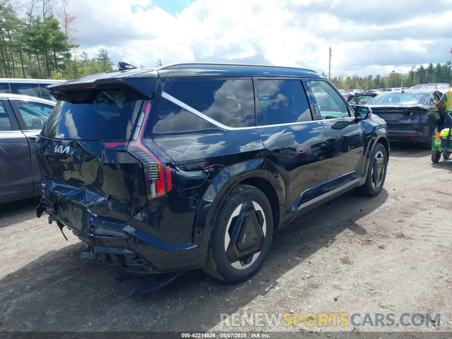 4 fotografías del automóvil dañado KNDADFS59R6044397 KIA EV9 2024