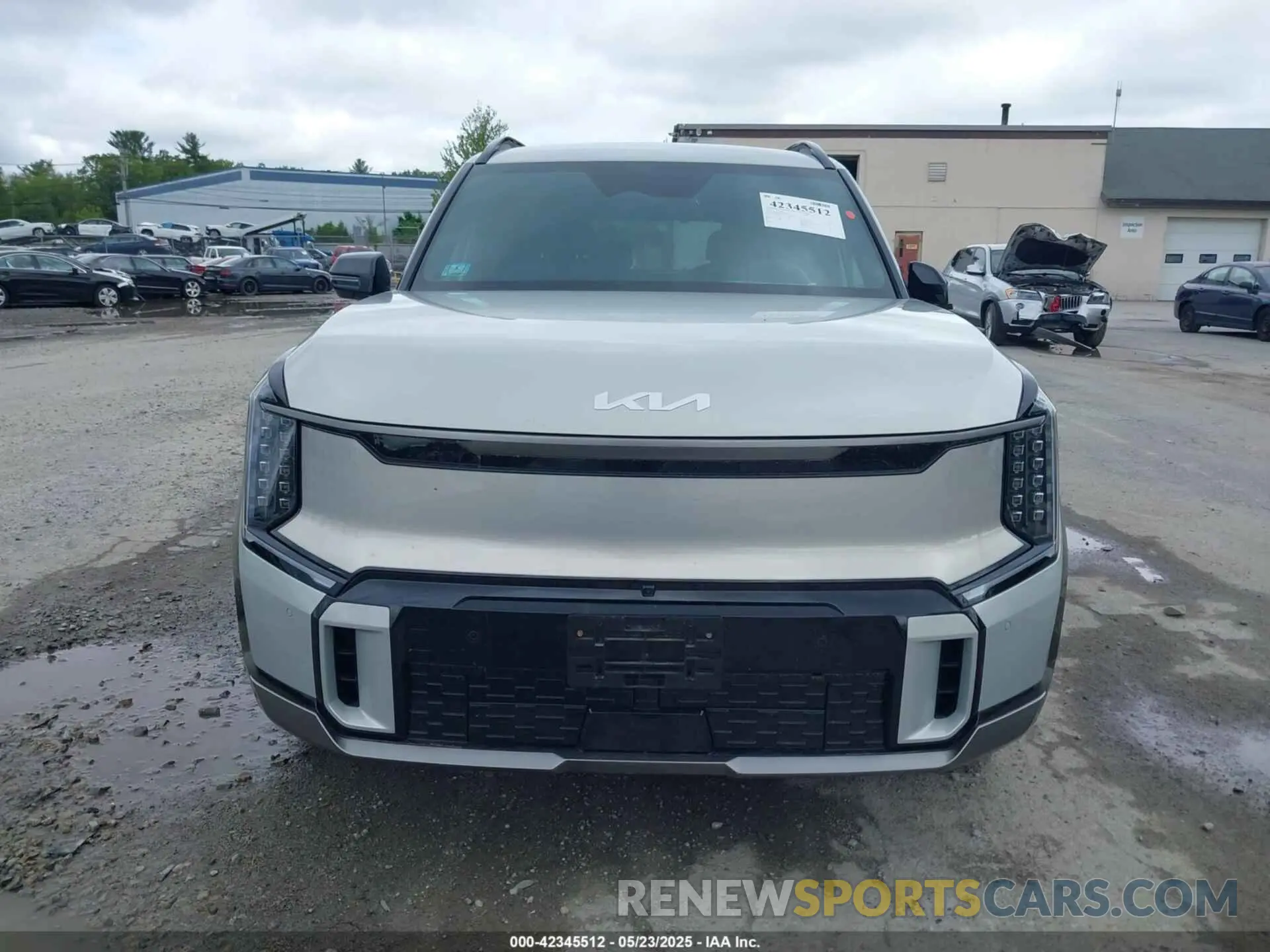 11 fotografías del automóvil dañado KNDAEFS59R6033333 KIA EV9 2024