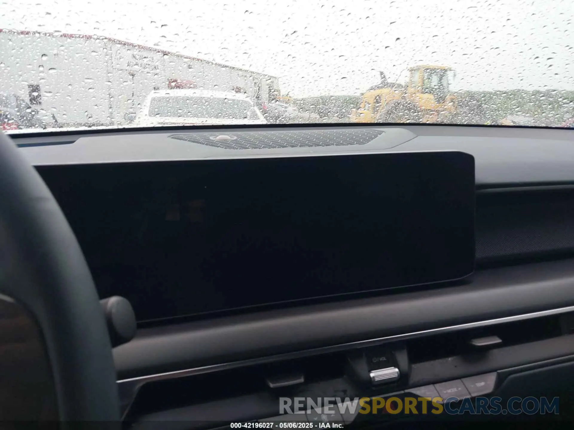 17 fotografías del automóvil dañado KNDAEFS5XR6022129 KIA EV9 2024