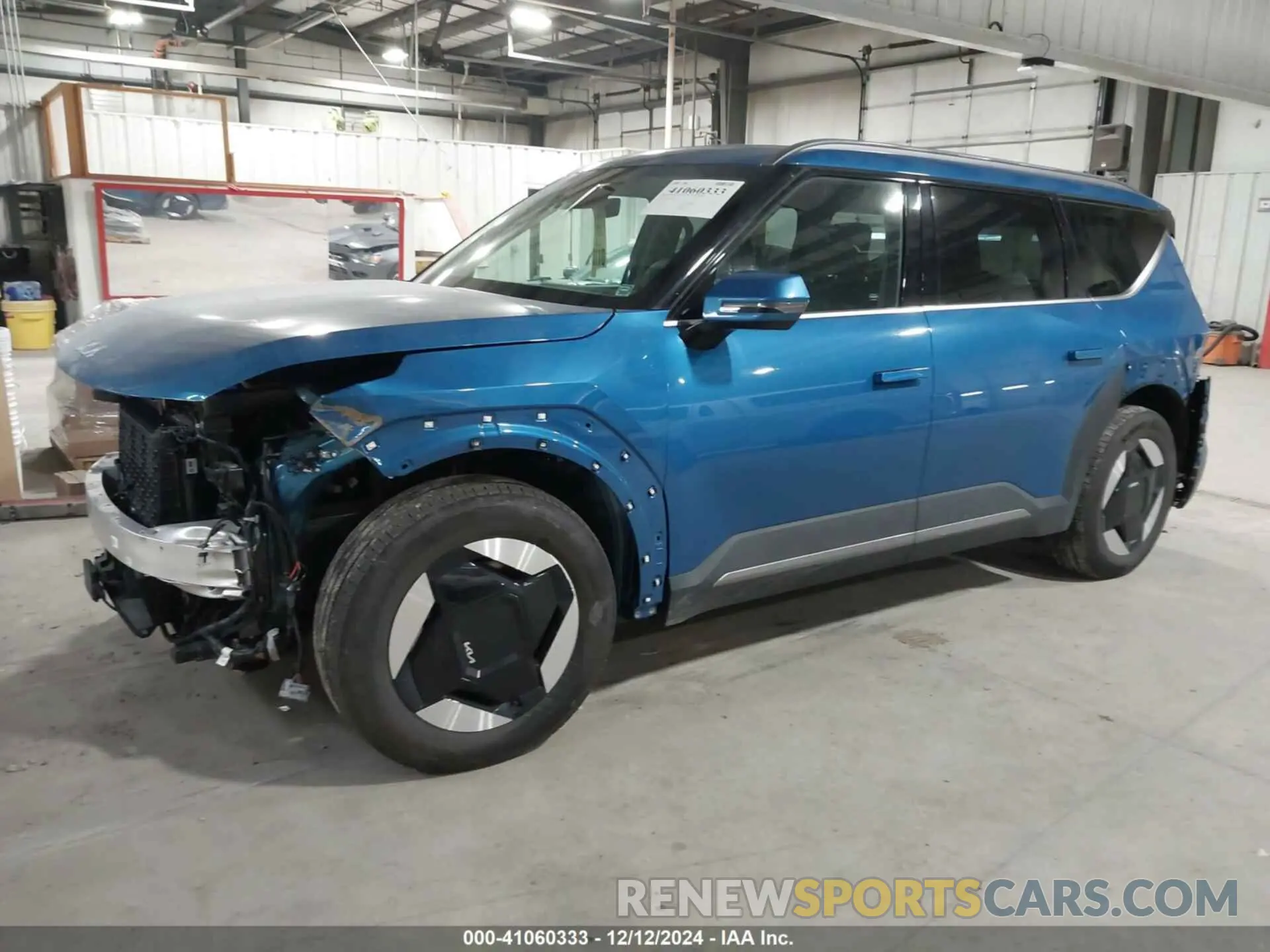 2 fotografías del automóvil dañado KNDAFFS54R6024469 KIA EV9 2024
