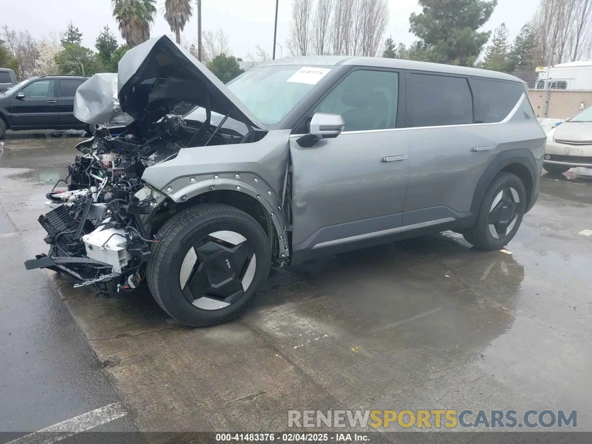 2 fotografías del automóvil dañado KNDAB5S10S6056232 KIA EV9 2025