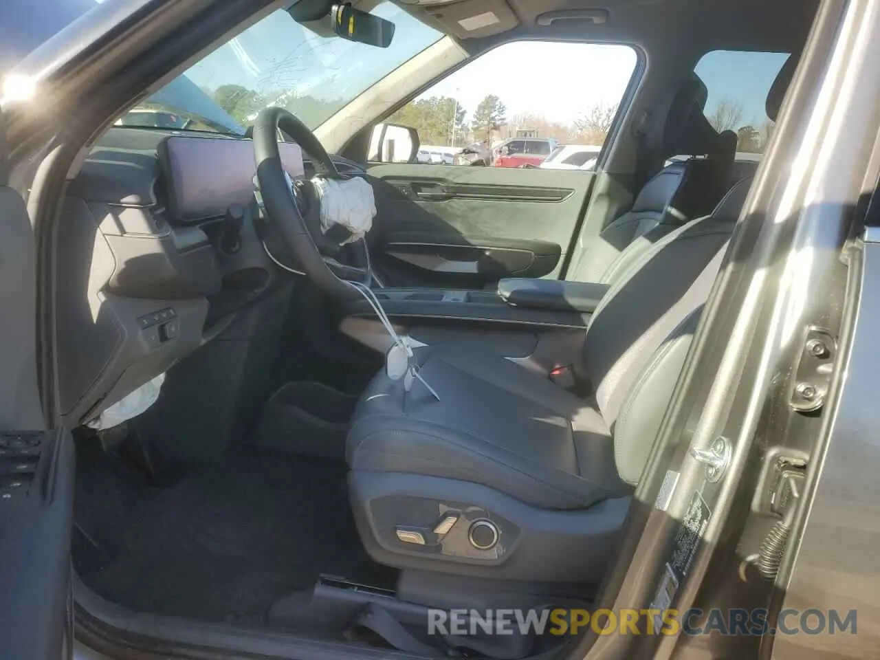 7 fotografías del automóvil dañado KNDAB5S15R6028422 KIA EV9 LIGHT 2024