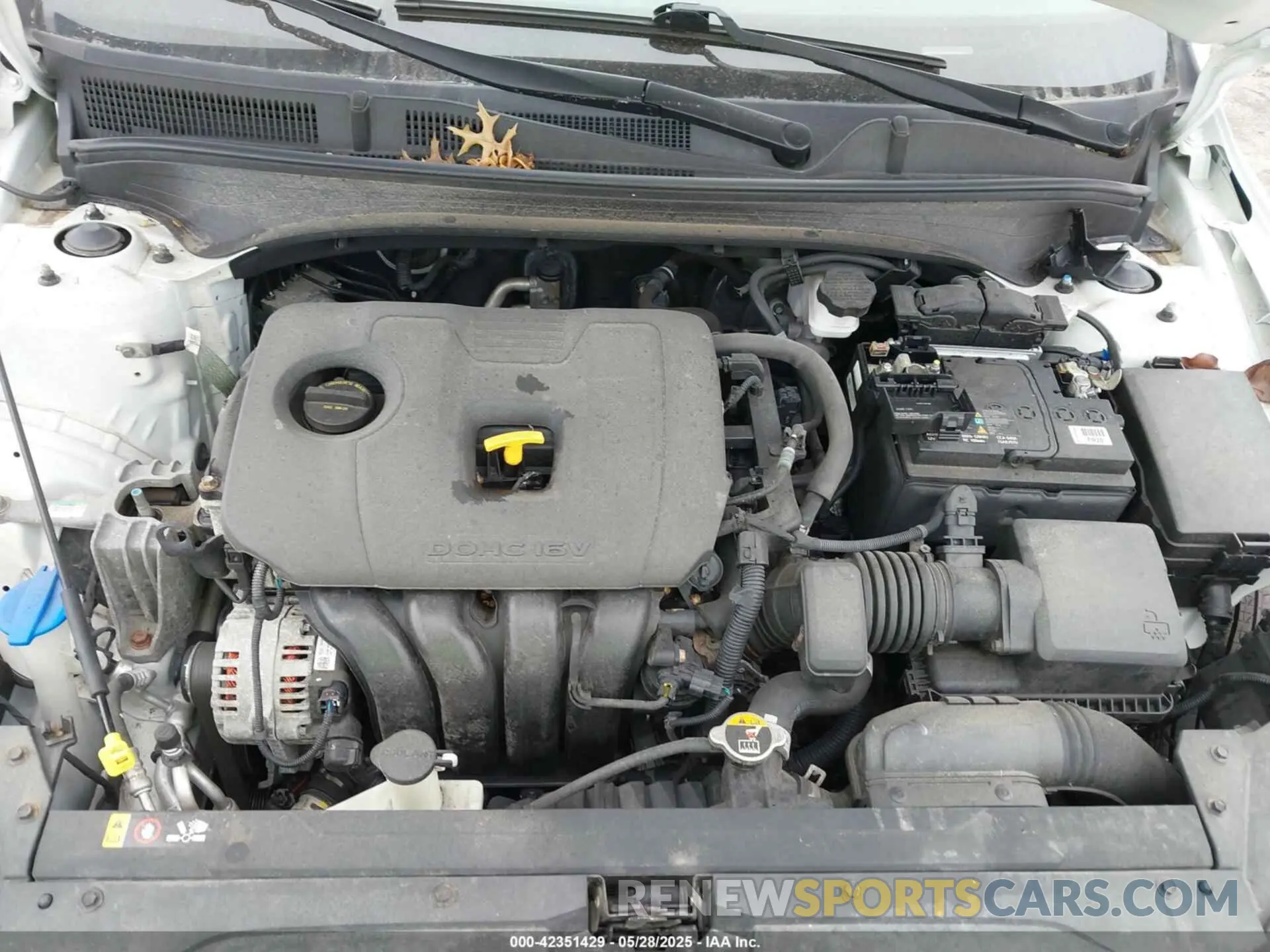 10 fotografías del automóvil dañado 3KPF24AD0KE008235 KIA FORTE 2019