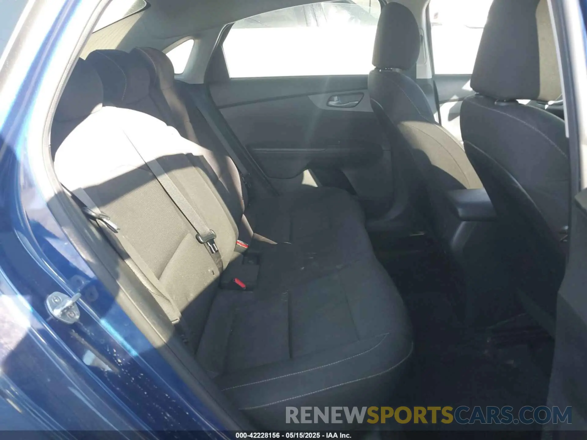8 fotografías del automóvil dañado 3KPF24AD0KE028369 KIA FORTE 2019