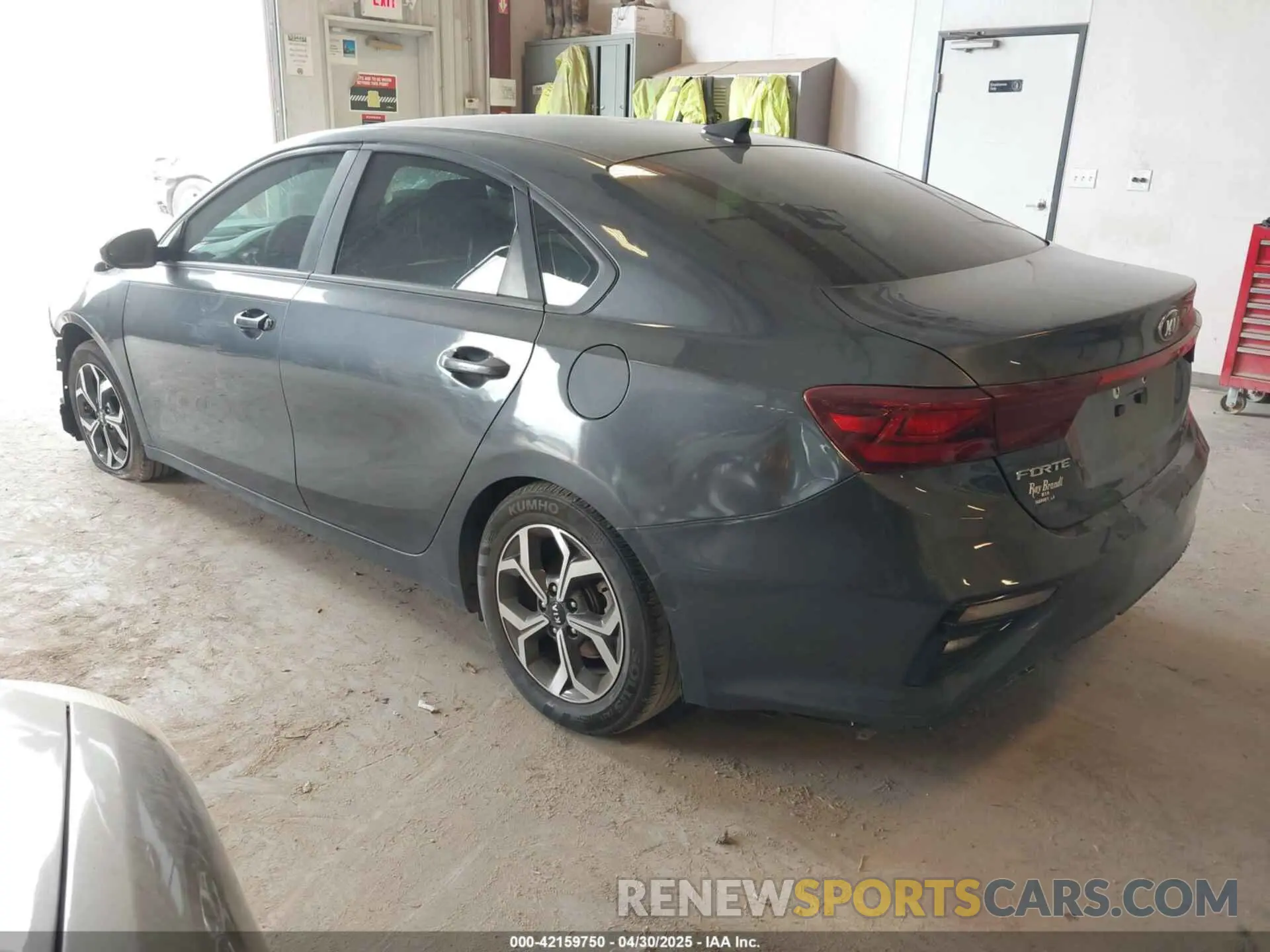 3 fotografías del automóvil dañado 3KPF24AD0KE069472 KIA FORTE 2019