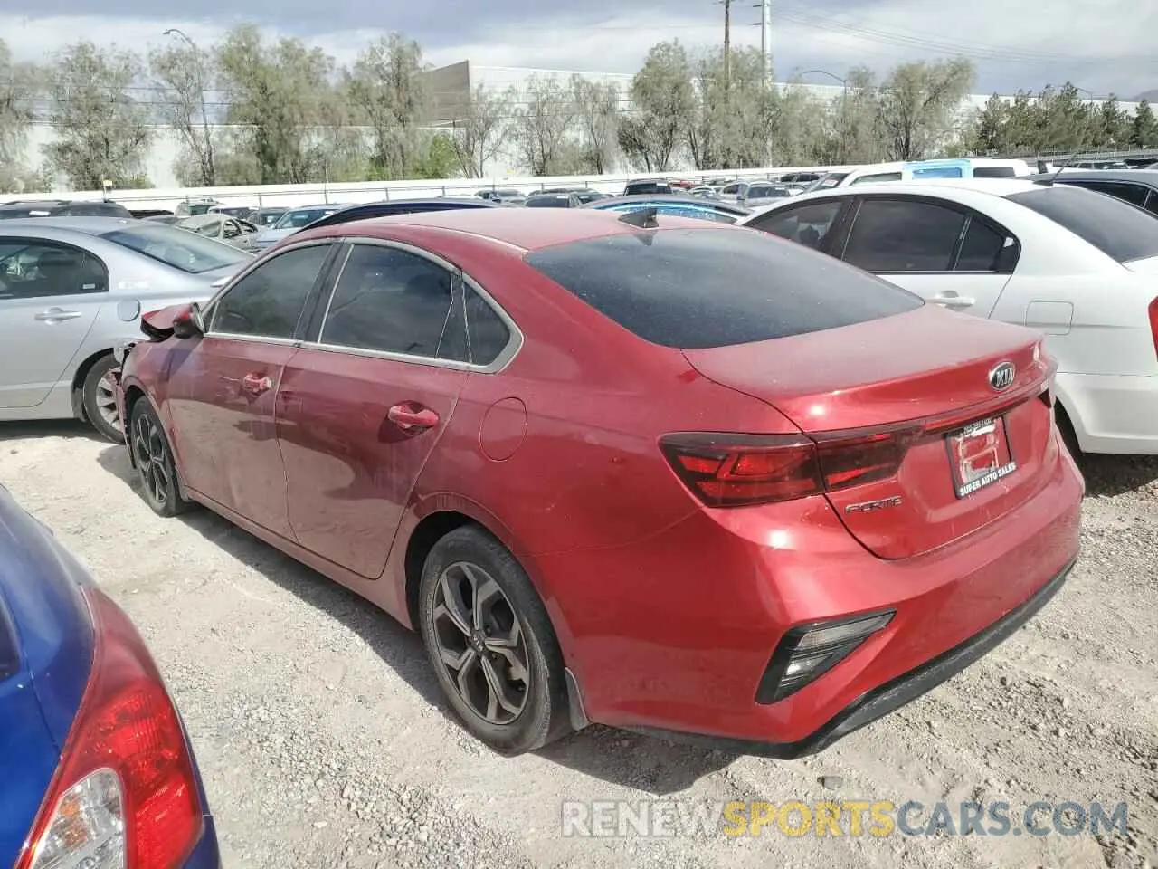 2 fotografías del automóvil dañado 3KPF24AD0KE079421 KIA FORTE 2019