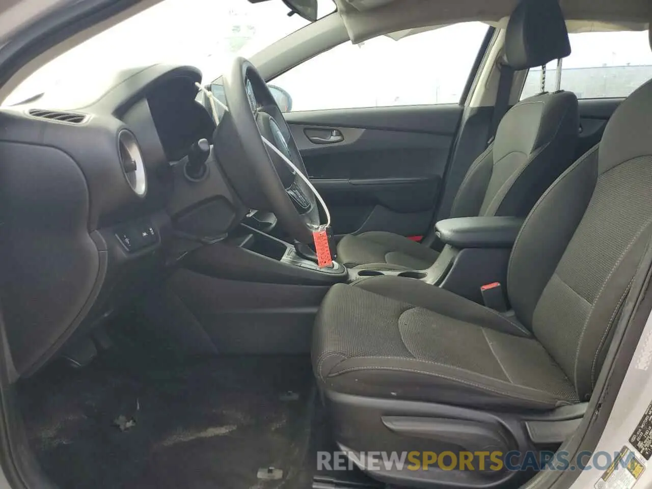 7 fotografías del automóvil dañado 3KPF24AD0KE097546 KIA FORTE 2019