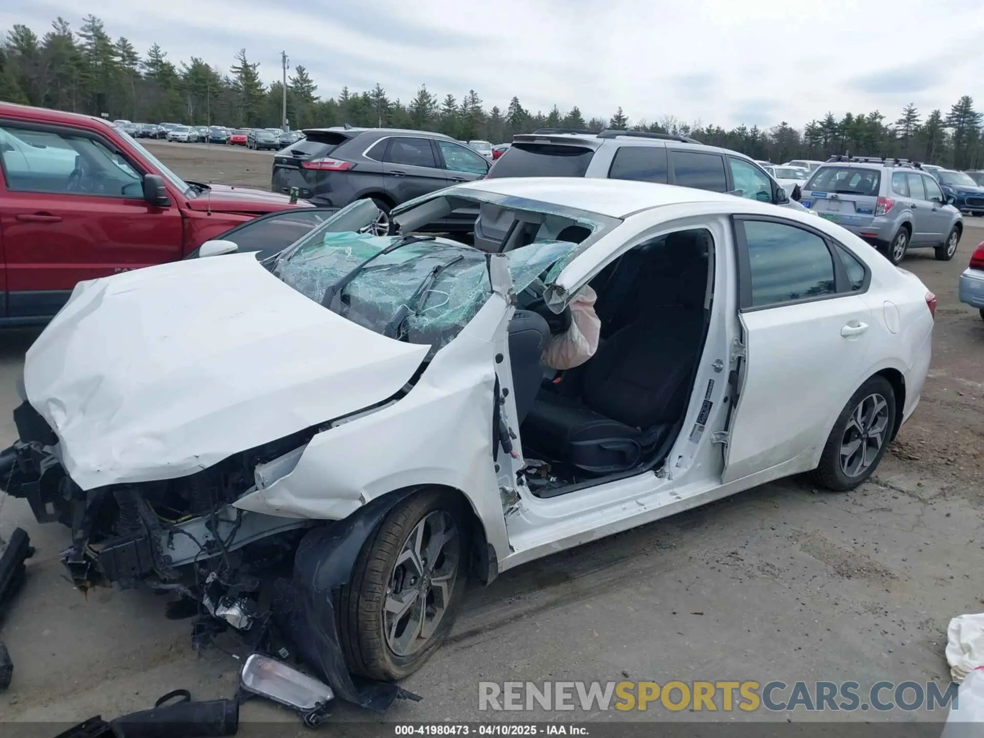 19 fotografías del automóvil dañado 3KPF24AD0KE103717 KIA FORTE 2019