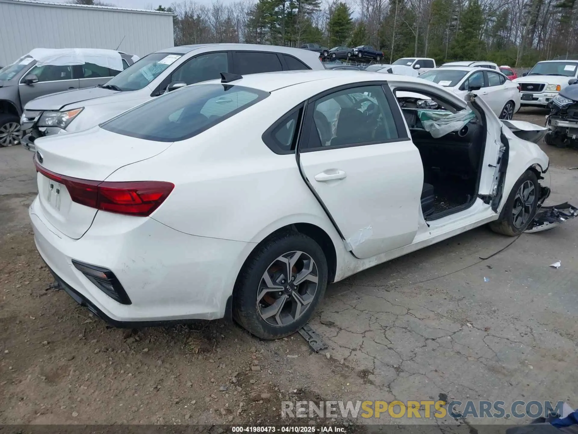 4 fotografías del automóvil dañado 3KPF24AD0KE103717 KIA FORTE 2019