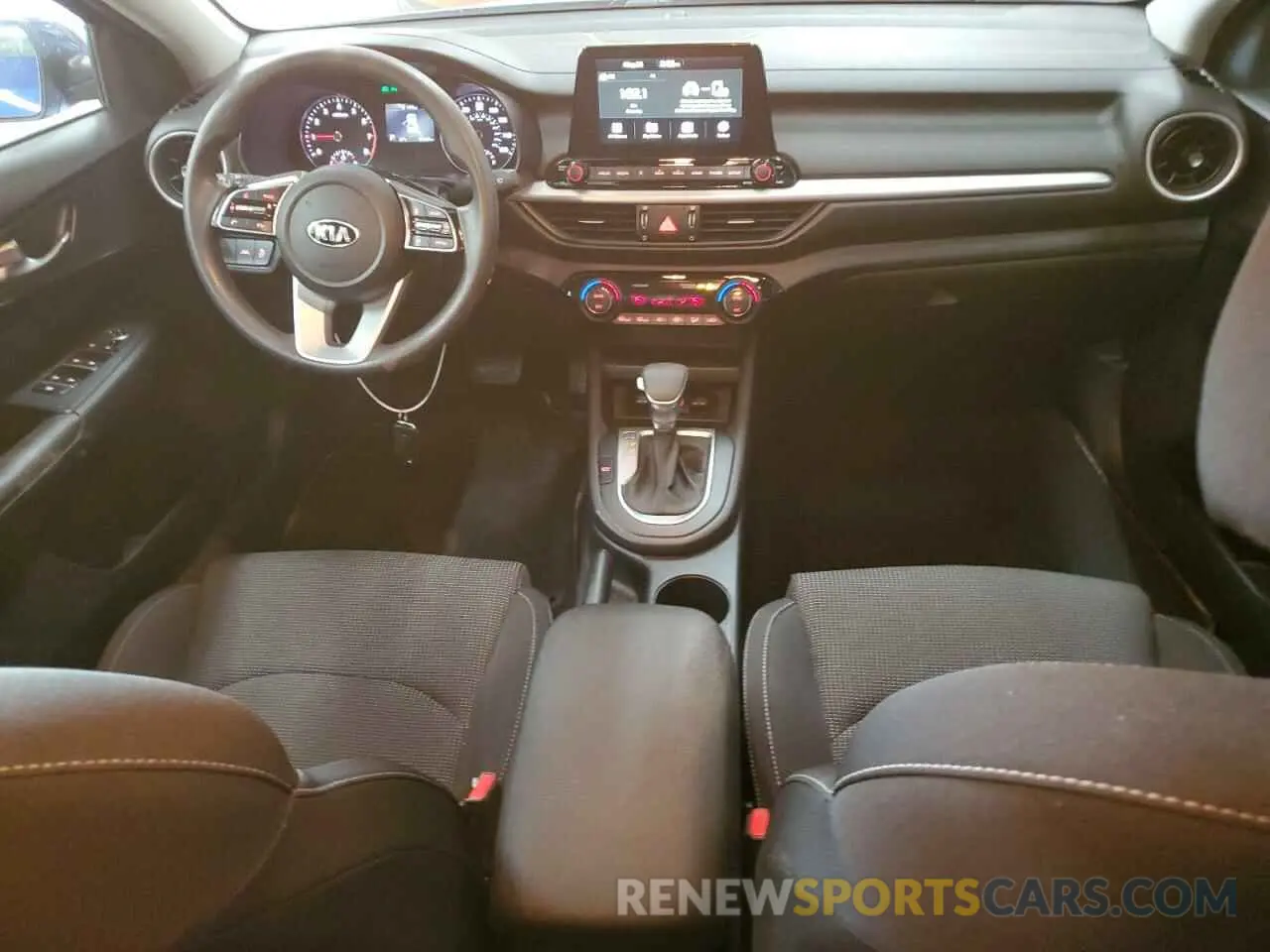 8 fotografías del automóvil dañado 3KPF24AD0KE132182 KIA FORTE 2019
