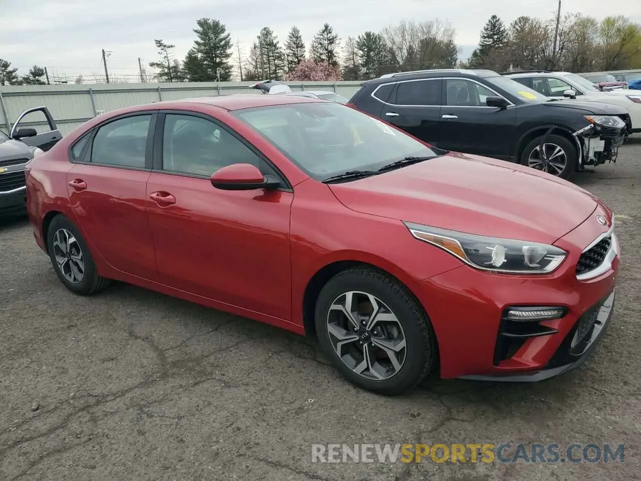 4 fotografías del automóvil dañado 3KPF24AD1KE008633 KIA FORTE 2019