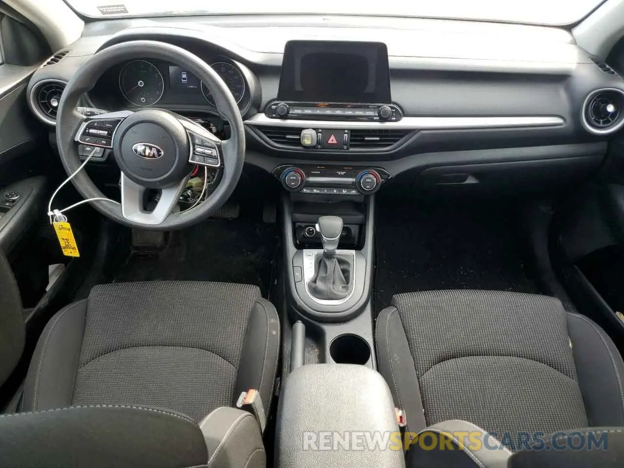 8 fotografías del automóvil dañado 3KPF24AD1KE008843 KIA FORTE 2019