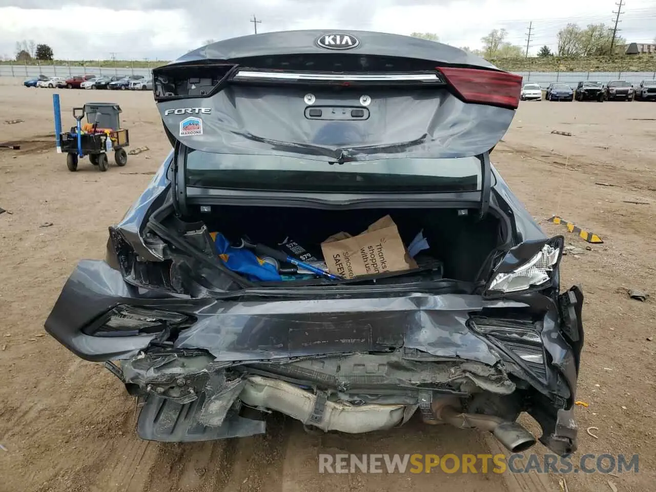 6 fotografías del automóvil dañado 3KPF24AD1KE011127 KIA FORTE 2019