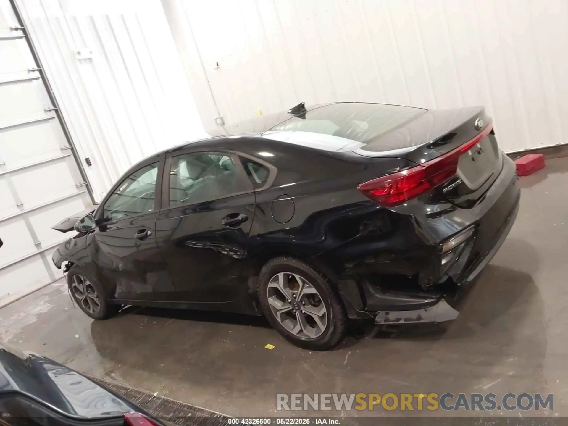 14 fotografías del automóvil dañado 3KPF24AD1KE017574 KIA FORTE 2019