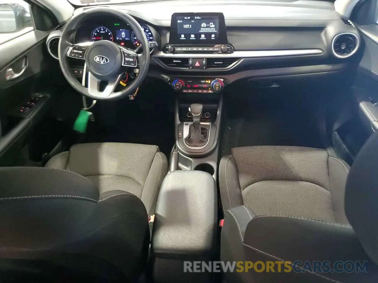 8 fotografías del automóvil dañado 3KPF24AD1KE086393 KIA FORTE 2019