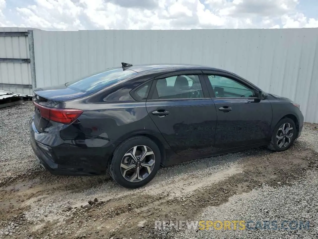 3 fotografías del automóvil dañado 3KPF24AD1KE116315 KIA FORTE 2019