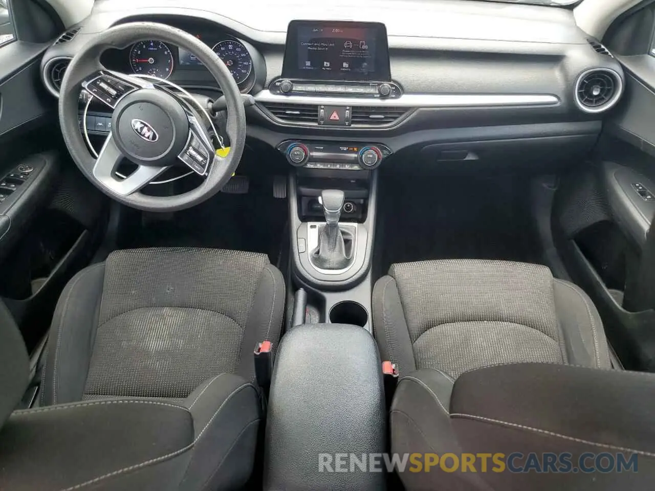 8 fotografías del automóvil dañado 3KPF24AD1KE116315 KIA FORTE 2019