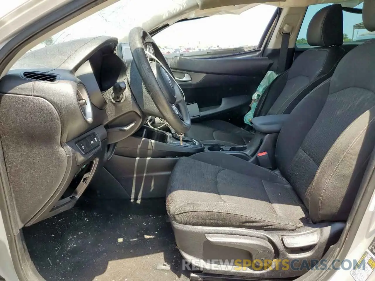 7 fotografías del automóvil dañado 3KPF24AD1KE118386 KIA FORTE 2019