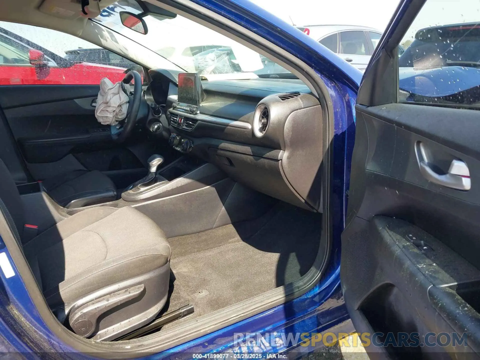 5 fotografías del automóvil dañado 3KPF24AD1KE123197 KIA FORTE 2019