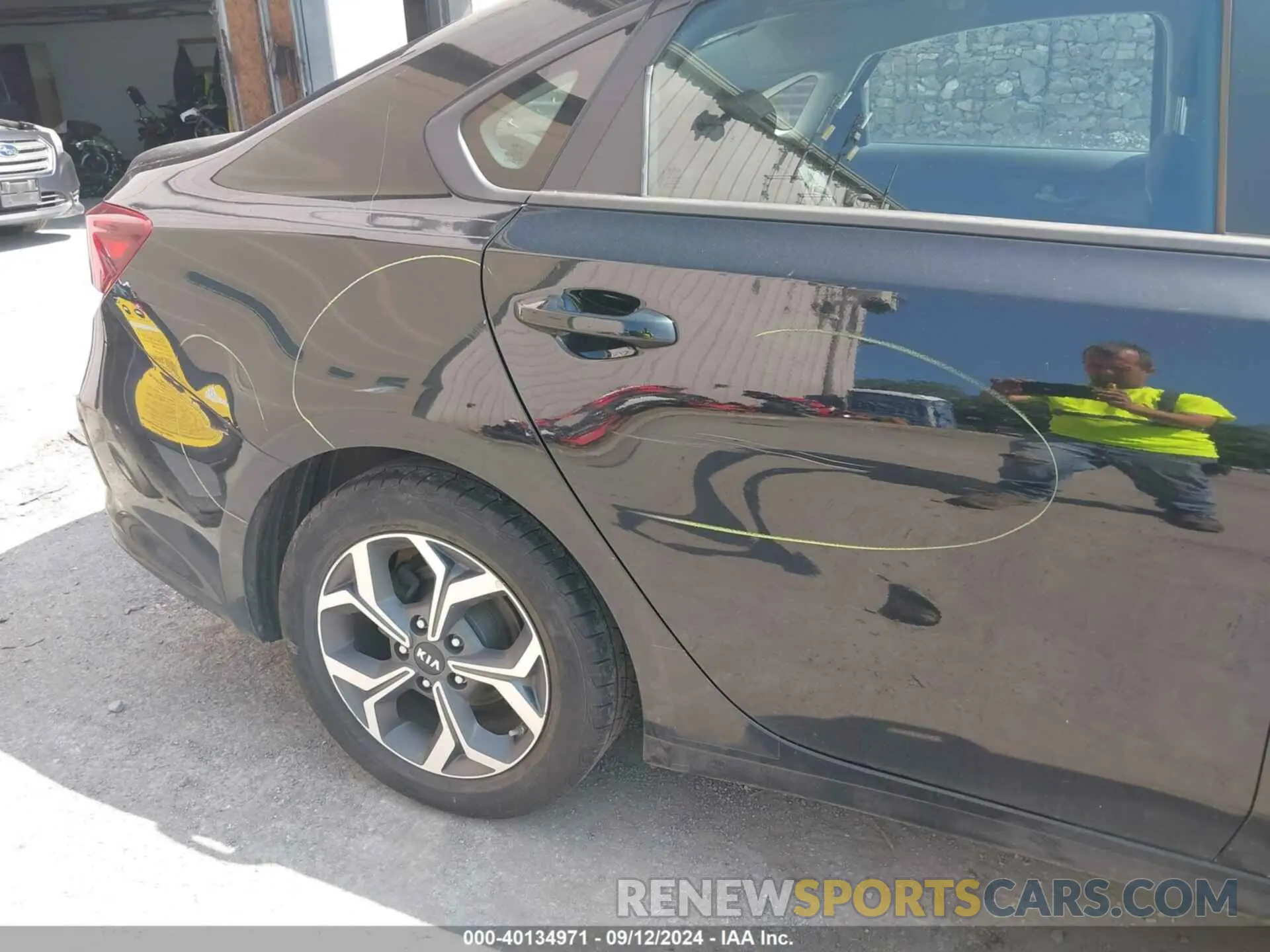 15 fotografías del automóvil dañado 3KPF24AD2KE046128 KIA FORTE 2019