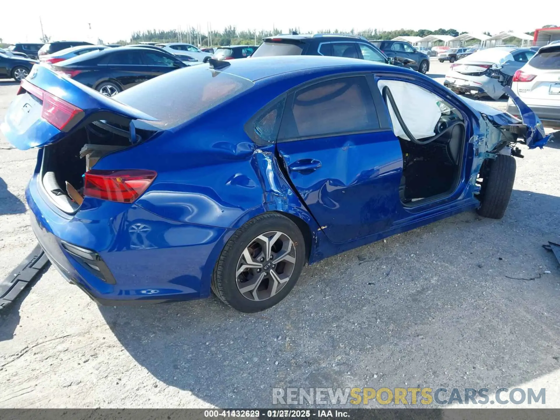 4 fotografías del automóvil dañado 3KPF24AD2KE049952 KIA FORTE 2019