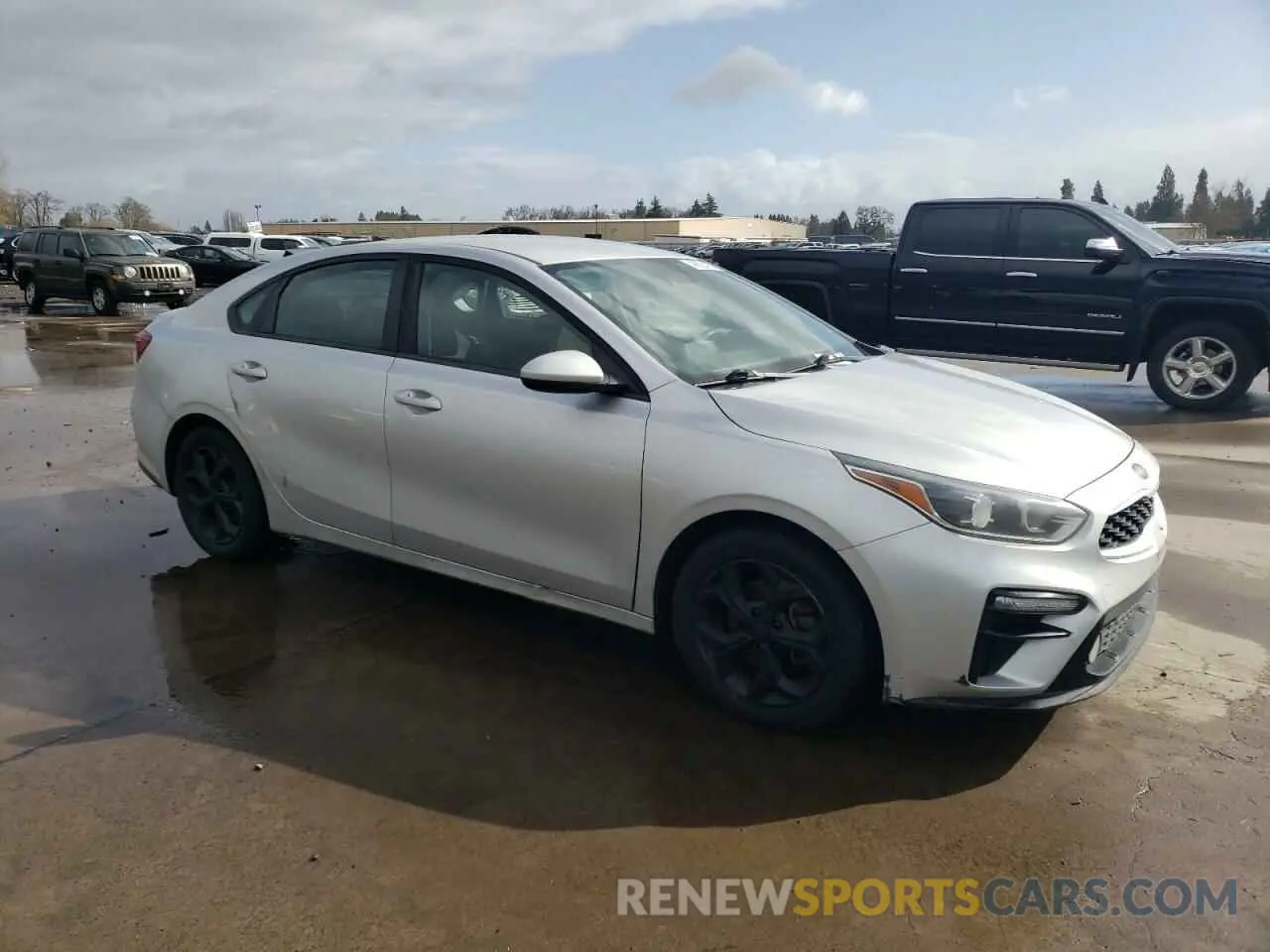 4 fotografías del automóvil dañado 3KPF24AD2KE061633 KIA FORTE 2019