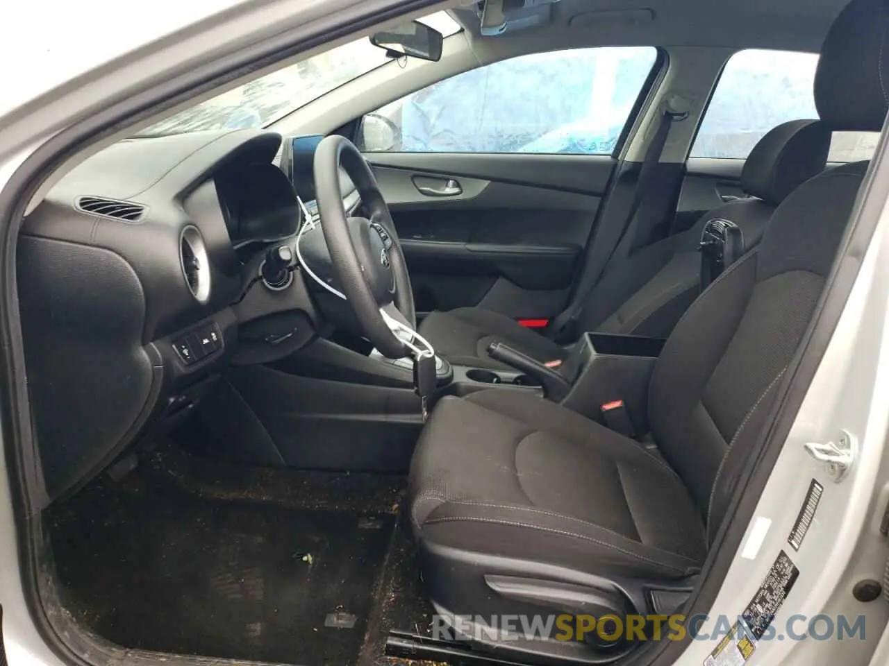 7 fotografías del automóvil dañado 3KPF24AD2KE061633 KIA FORTE 2019