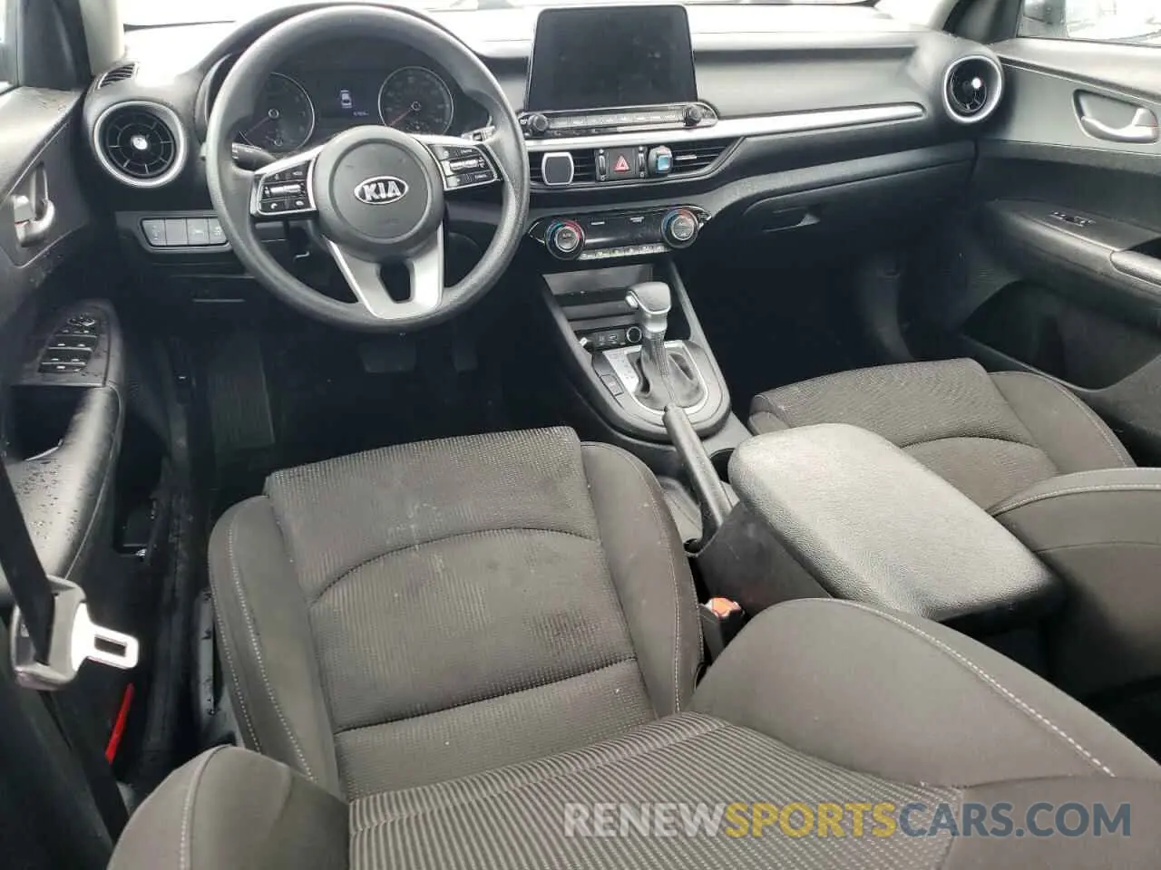 8 fotografías del automóvil dañado 3KPF24AD2KE061633 KIA FORTE 2019