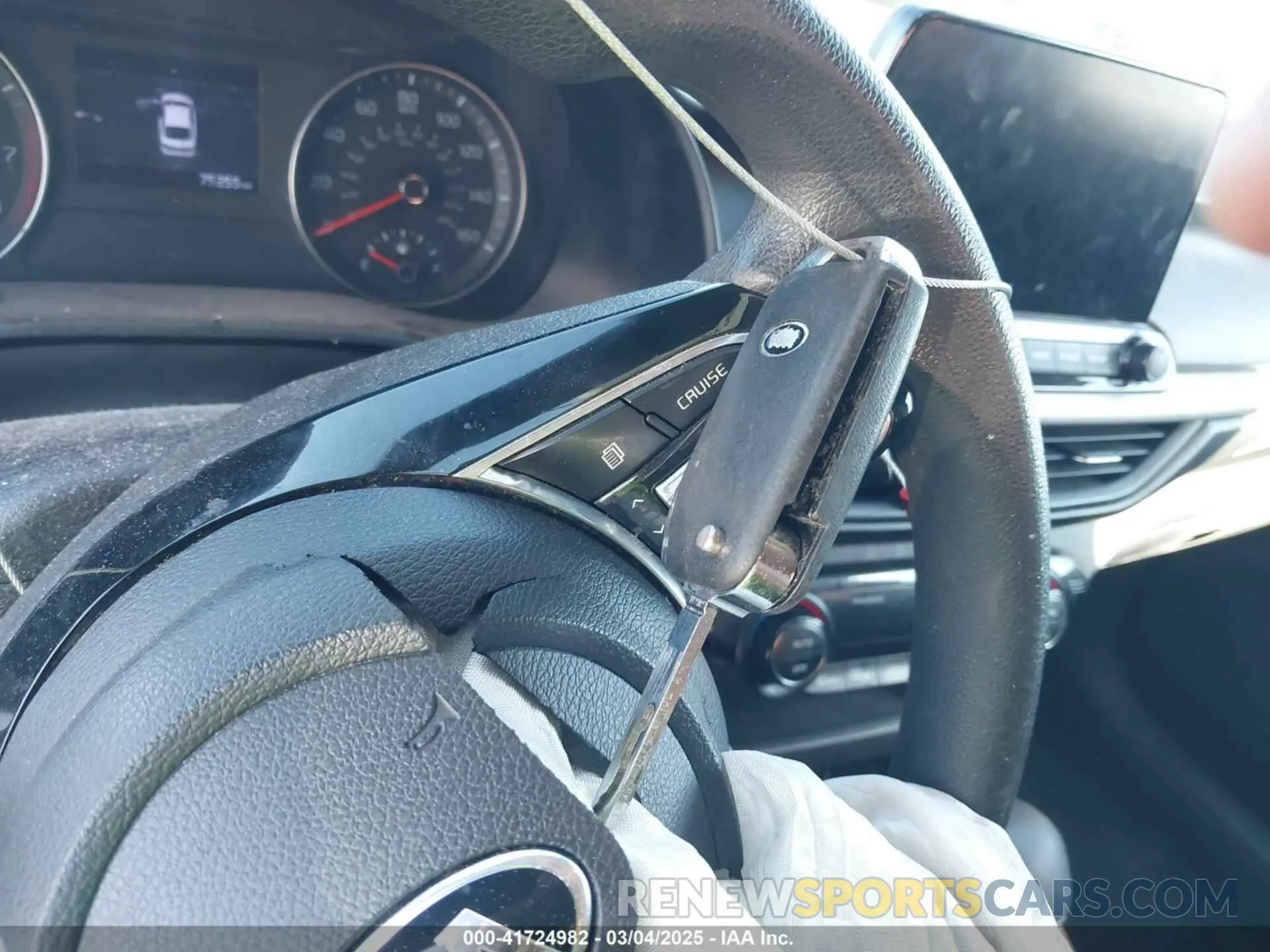 11 fotografías del automóvil dañado 3KPF24AD2KE065407 KIA FORTE 2019