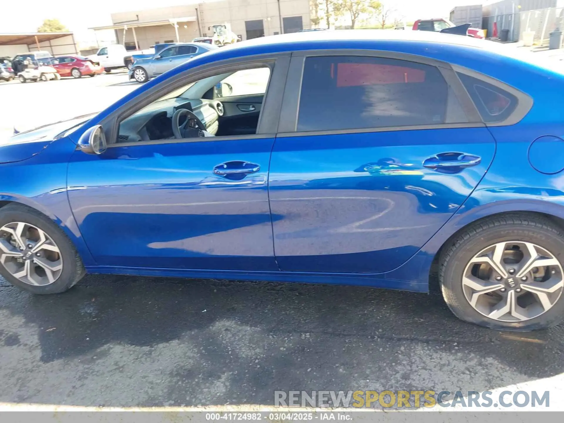 15 fotografías del automóvil dañado 3KPF24AD2KE065407 KIA FORTE 2019