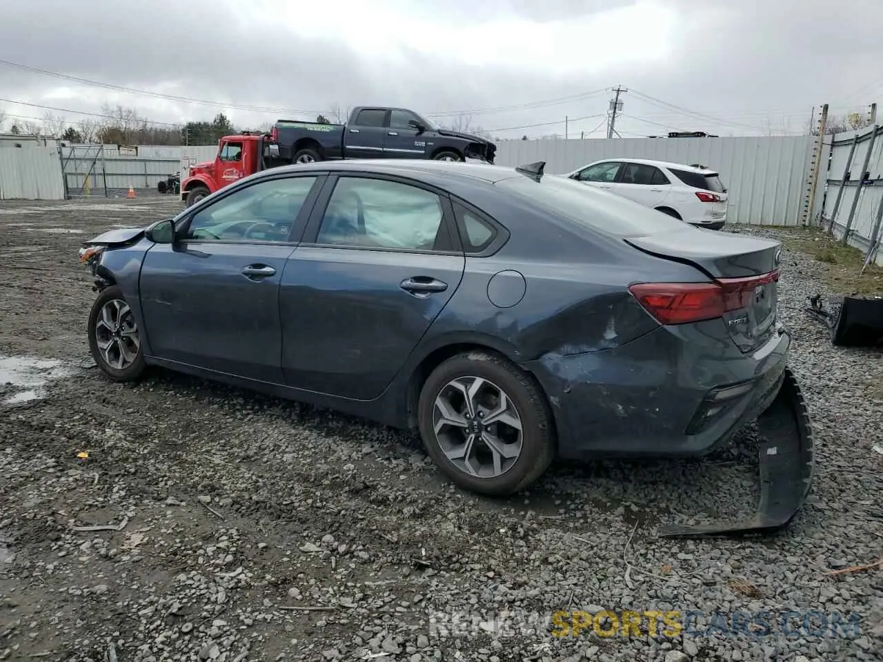 2 fotografías del automóvil dañado 3KPF24AD2KE074611 KIA FORTE 2019