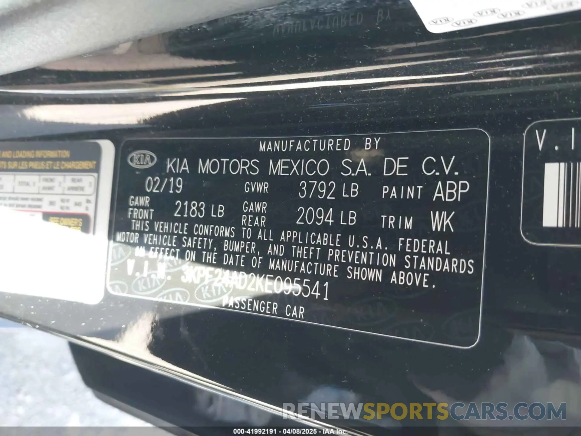 9 fotografías del automóvil dañado 3KPF24AD2KE095541 KIA FORTE 2019
