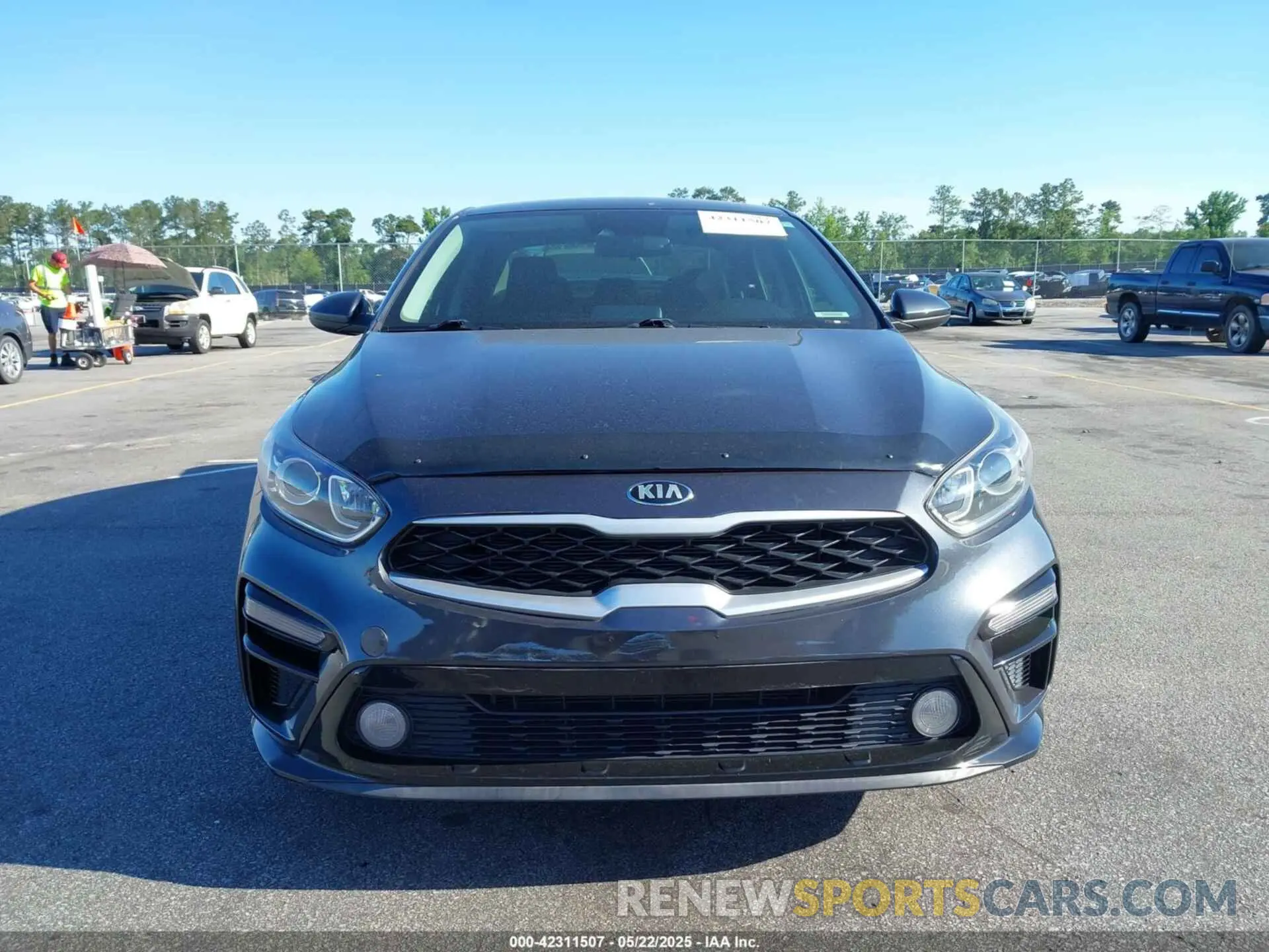12 fotografías del automóvil dañado 3KPF24AD2KE096124 KIA FORTE 2019