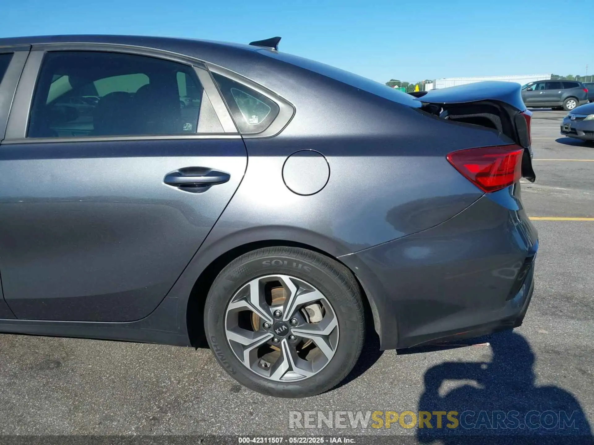 19 fotografías del automóvil dañado 3KPF24AD2KE096124 KIA FORTE 2019