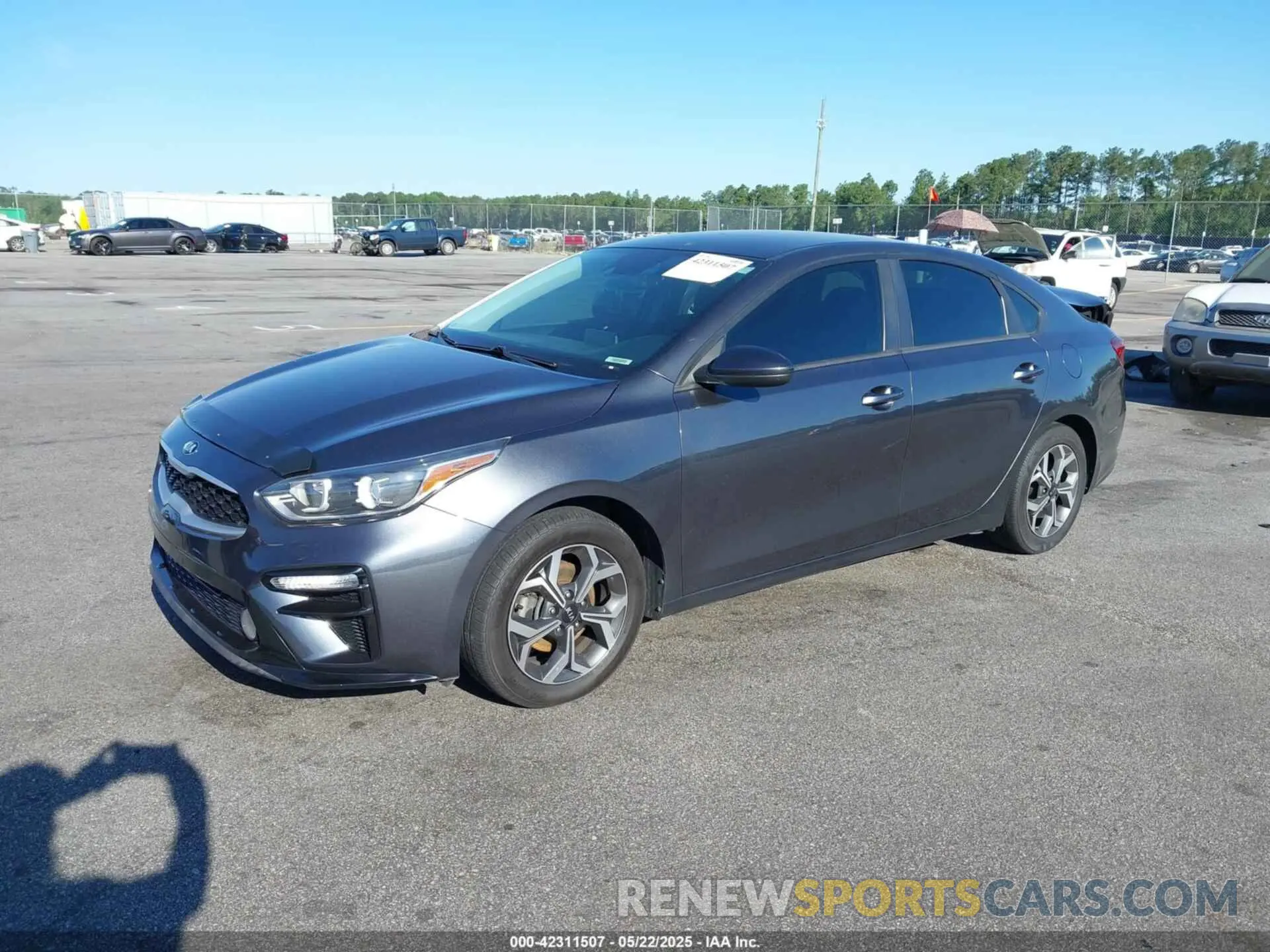 2 fotografías del automóvil dañado 3KPF24AD2KE096124 KIA FORTE 2019