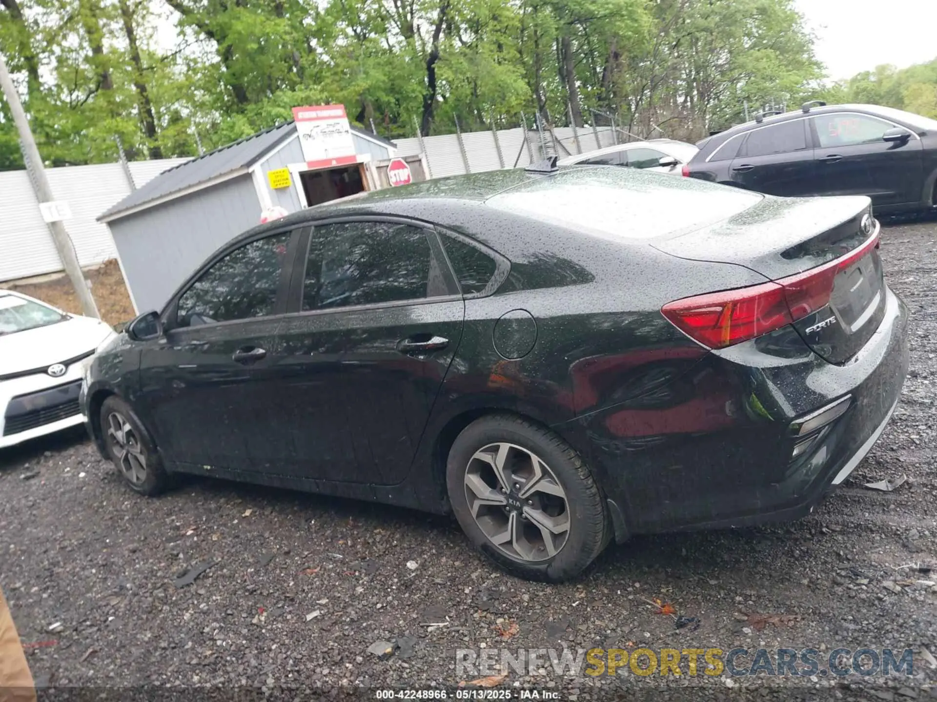 13 fotografías del automóvil dañado 3KPF24AD2KE098732 KIA FORTE 2019