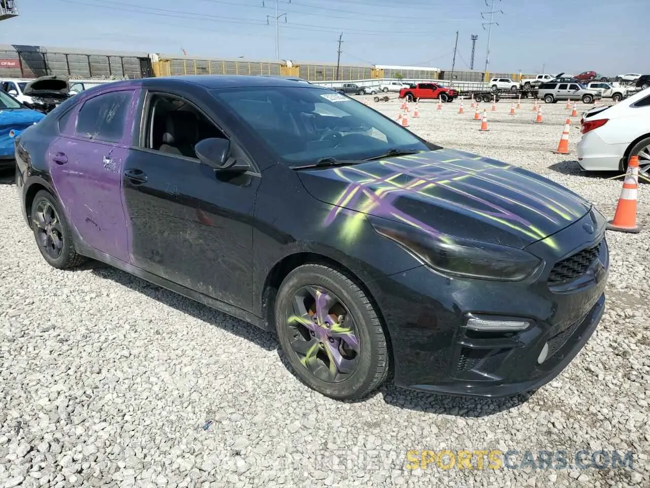 4 fotografías del automóvil dañado 3KPF24AD3KE011436 KIA FORTE 2019