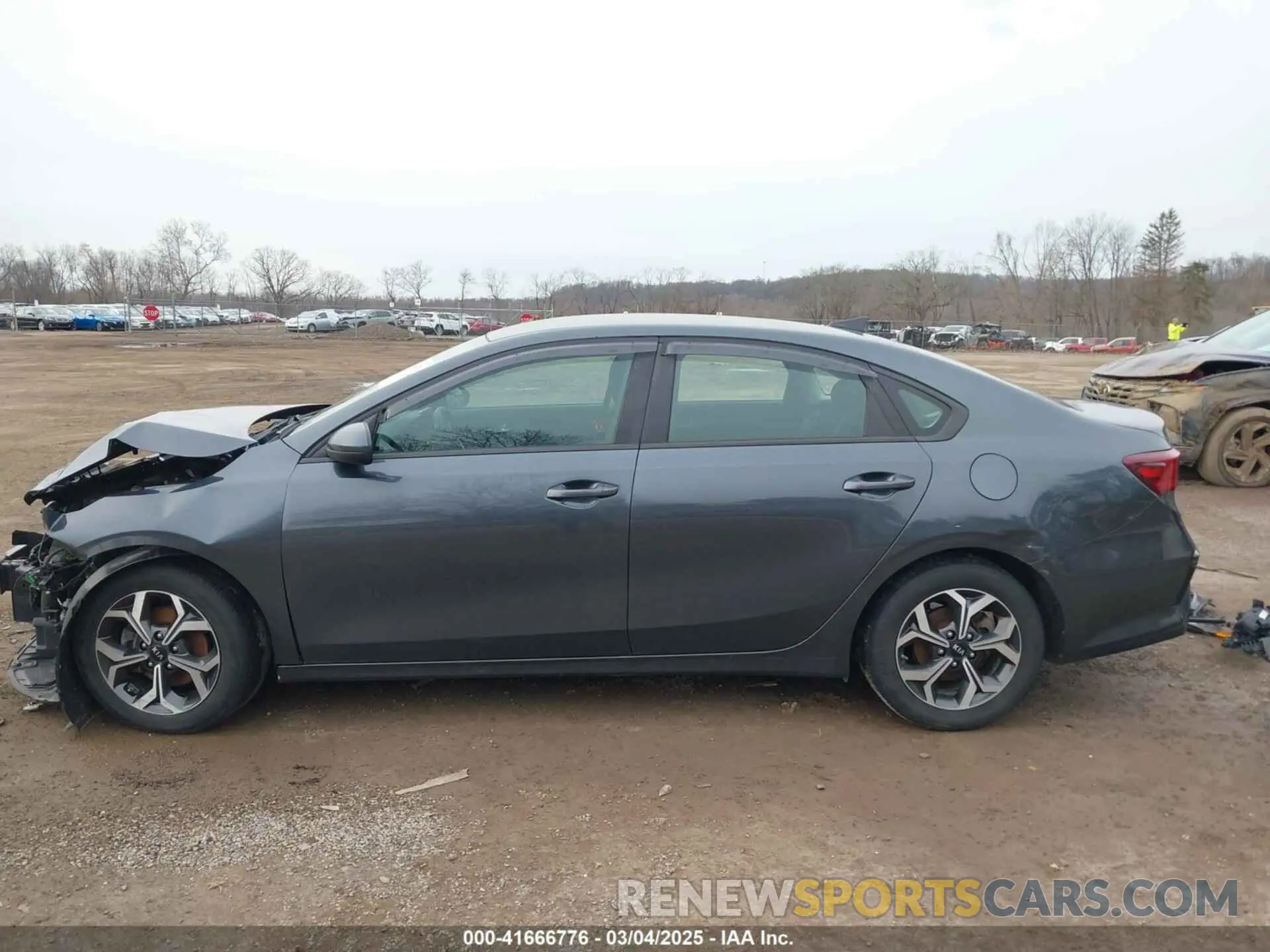 15 fotografías del automóvil dañado 3KPF24AD3KE014207 KIA FORTE 2019