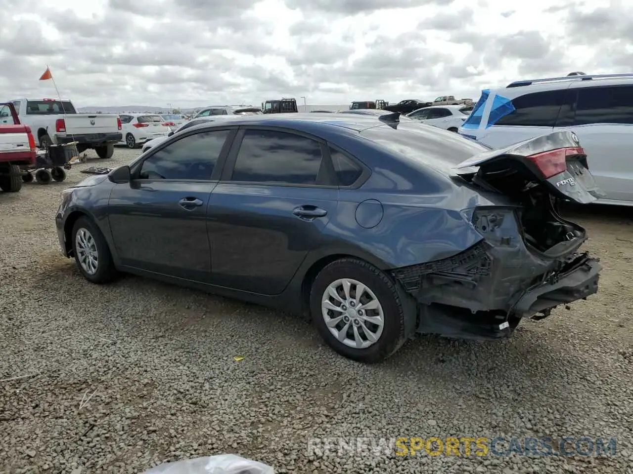 2 fotografías del automóvil dañado 3KPF24AD3KE027510 KIA FORTE 2019