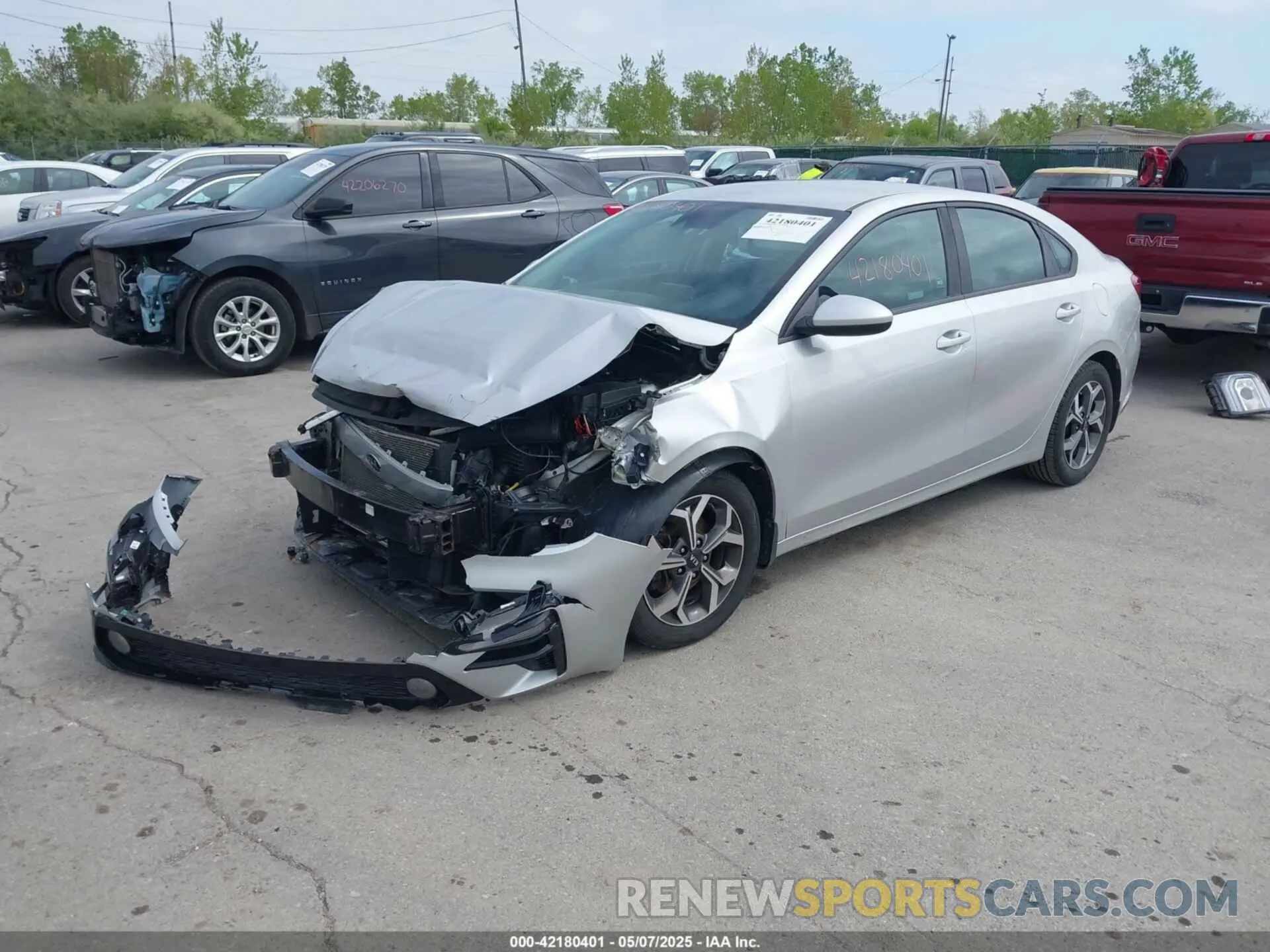 2 fotografías del automóvil dañado 3KPF24AD3KE061320 KIA FORTE 2019