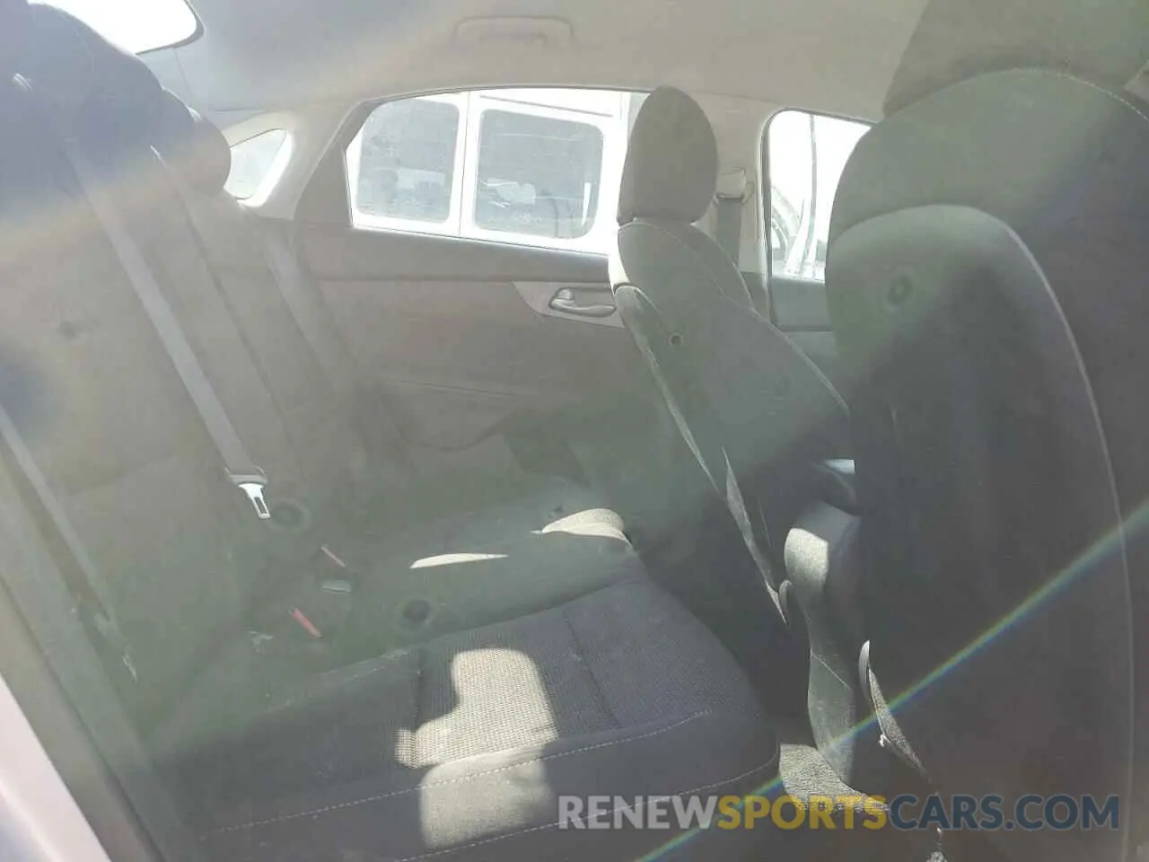 10 fotografías del automóvil dañado 3KPF24AD3KE080174 KIA FORTE 2019