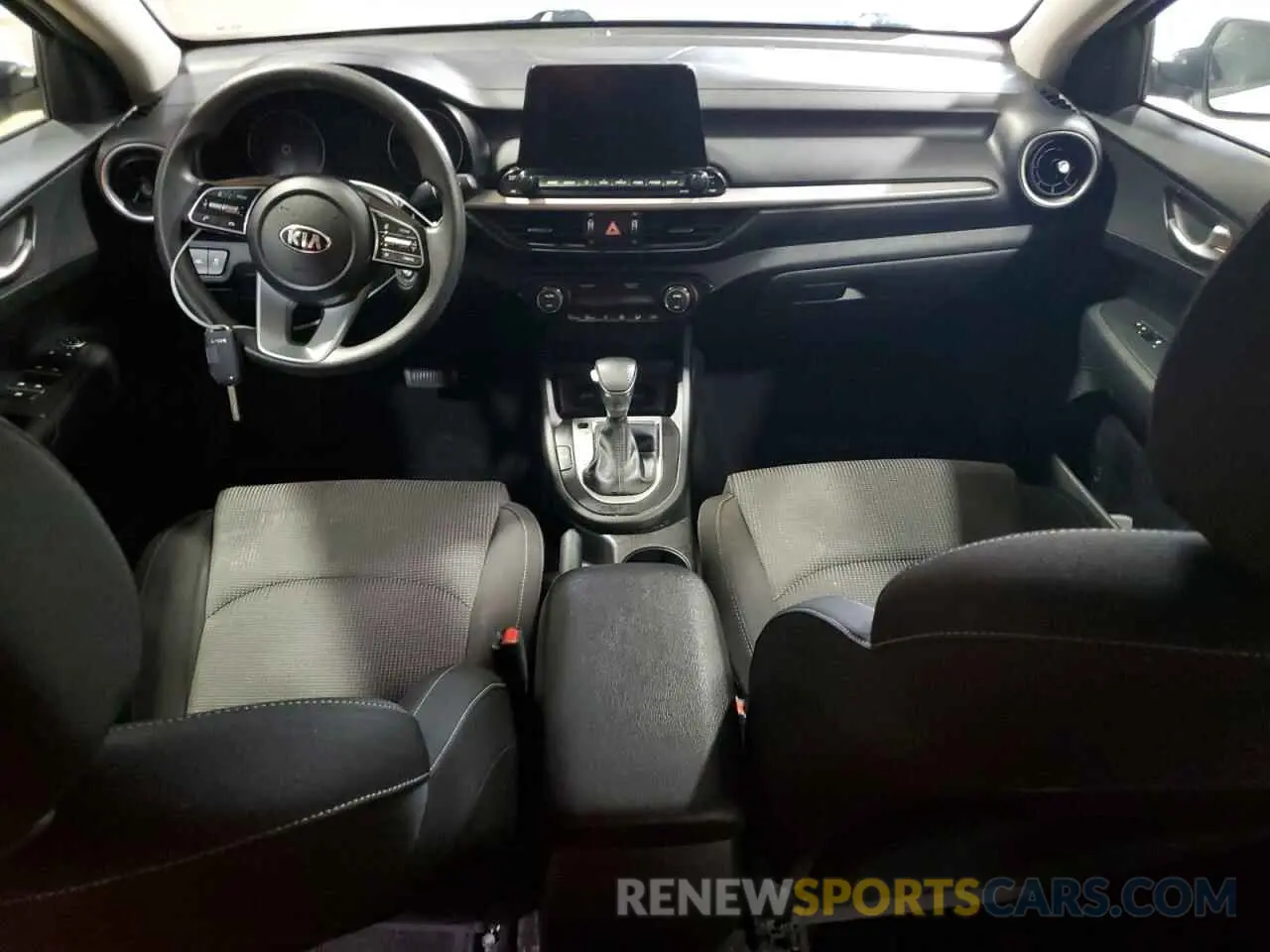 8 fotografías del automóvil dañado 3KPF24AD3KE081891 KIA FORTE 2019