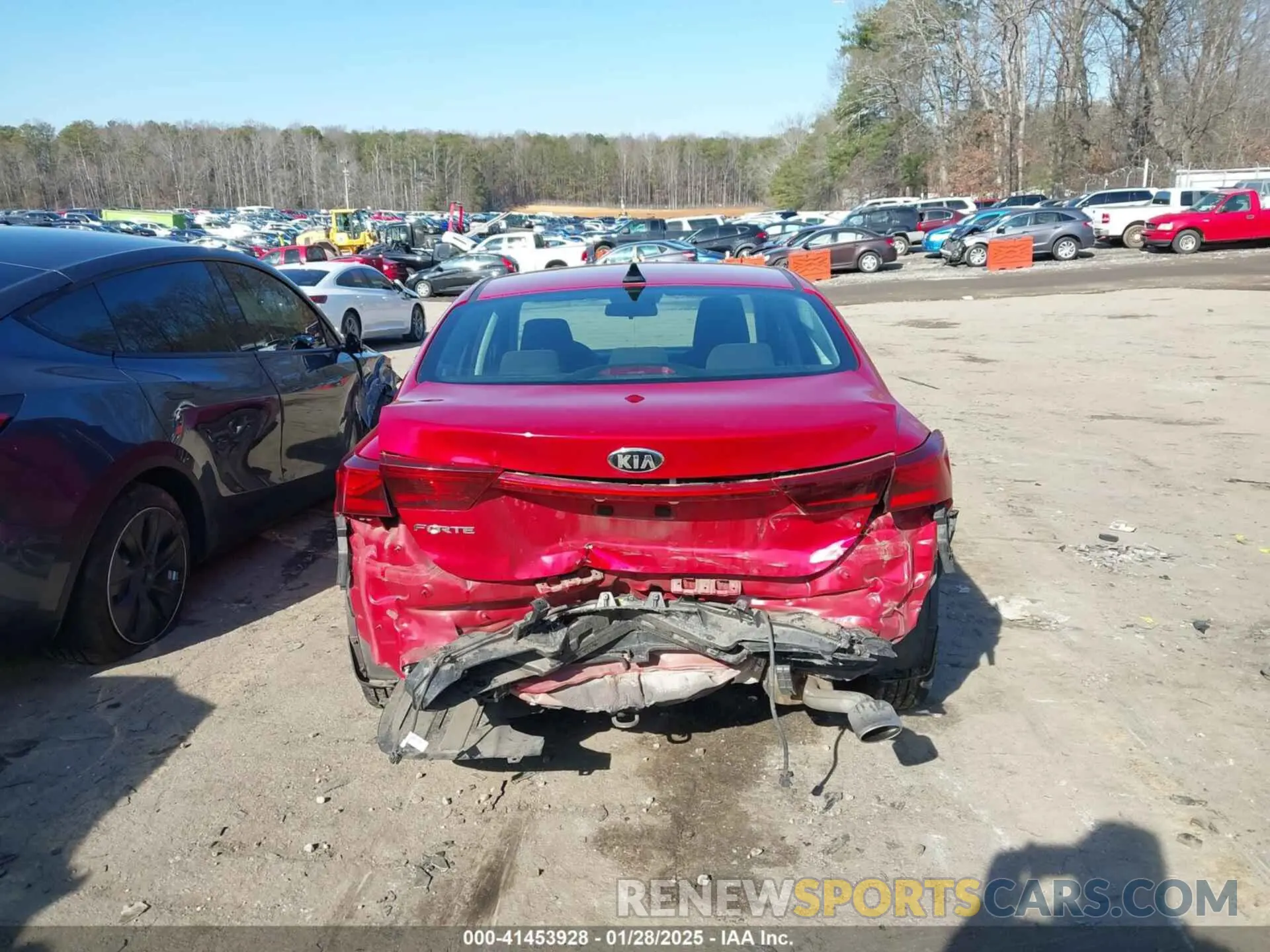 16 fotografías del automóvil dañado 3KPF24AD3KE096584 KIA FORTE 2019