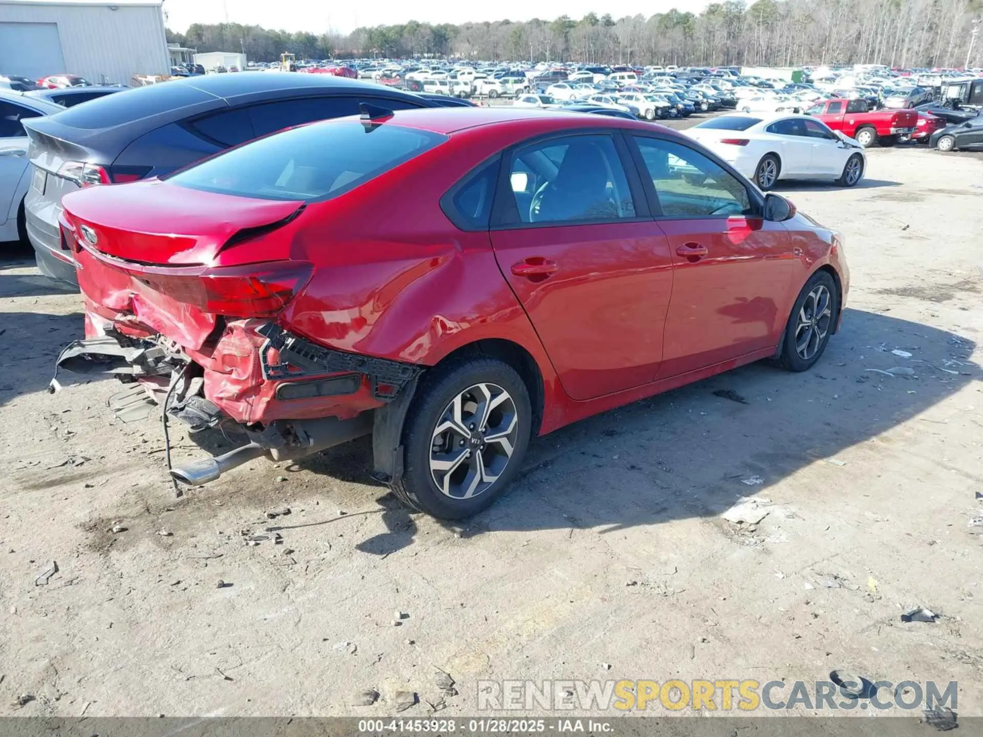 4 fotografías del automóvil dañado 3KPF24AD3KE096584 KIA FORTE 2019