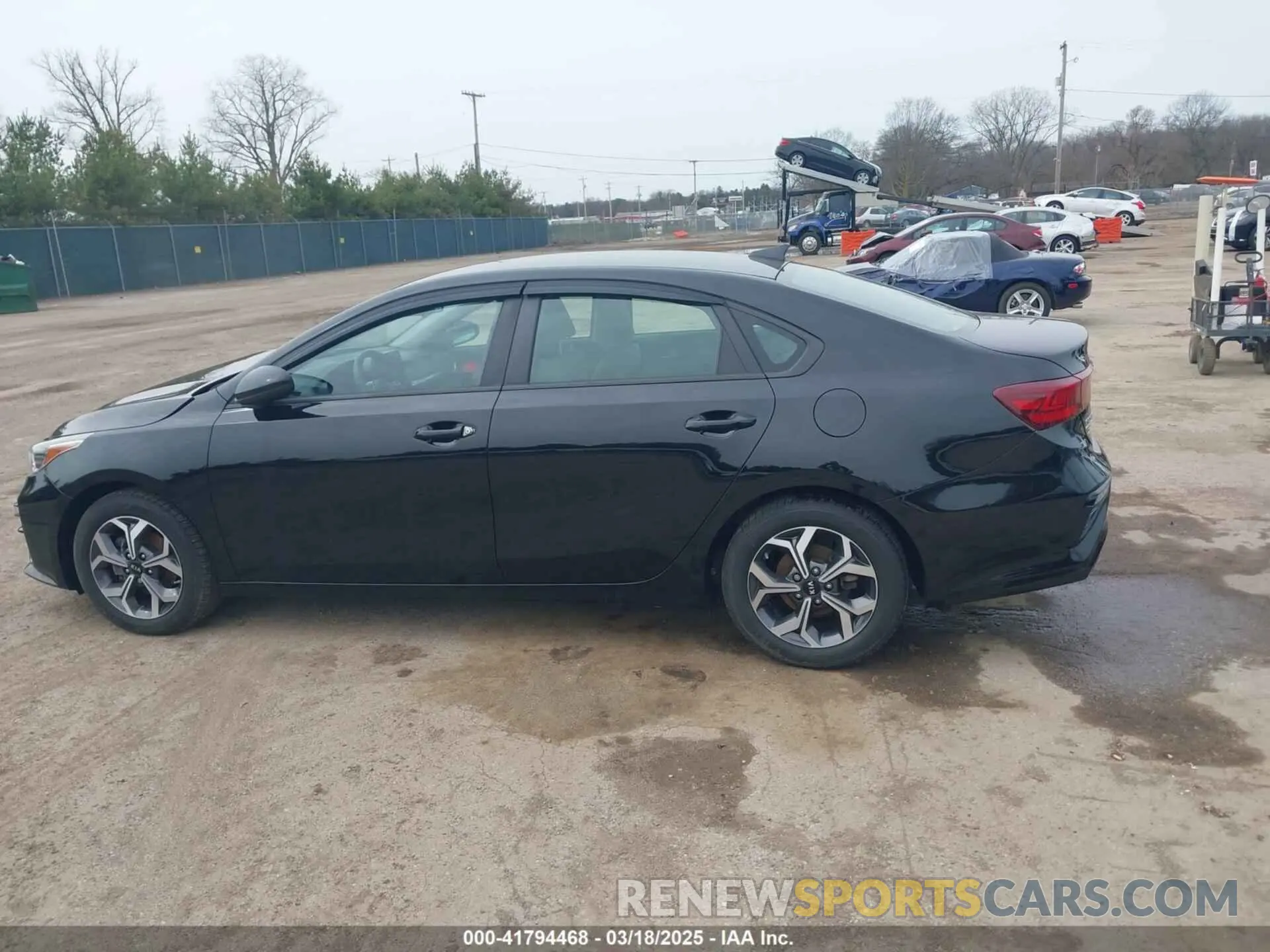 14 fotografías del automóvil dañado 3KPF24AD3KE108278 KIA FORTE 2019