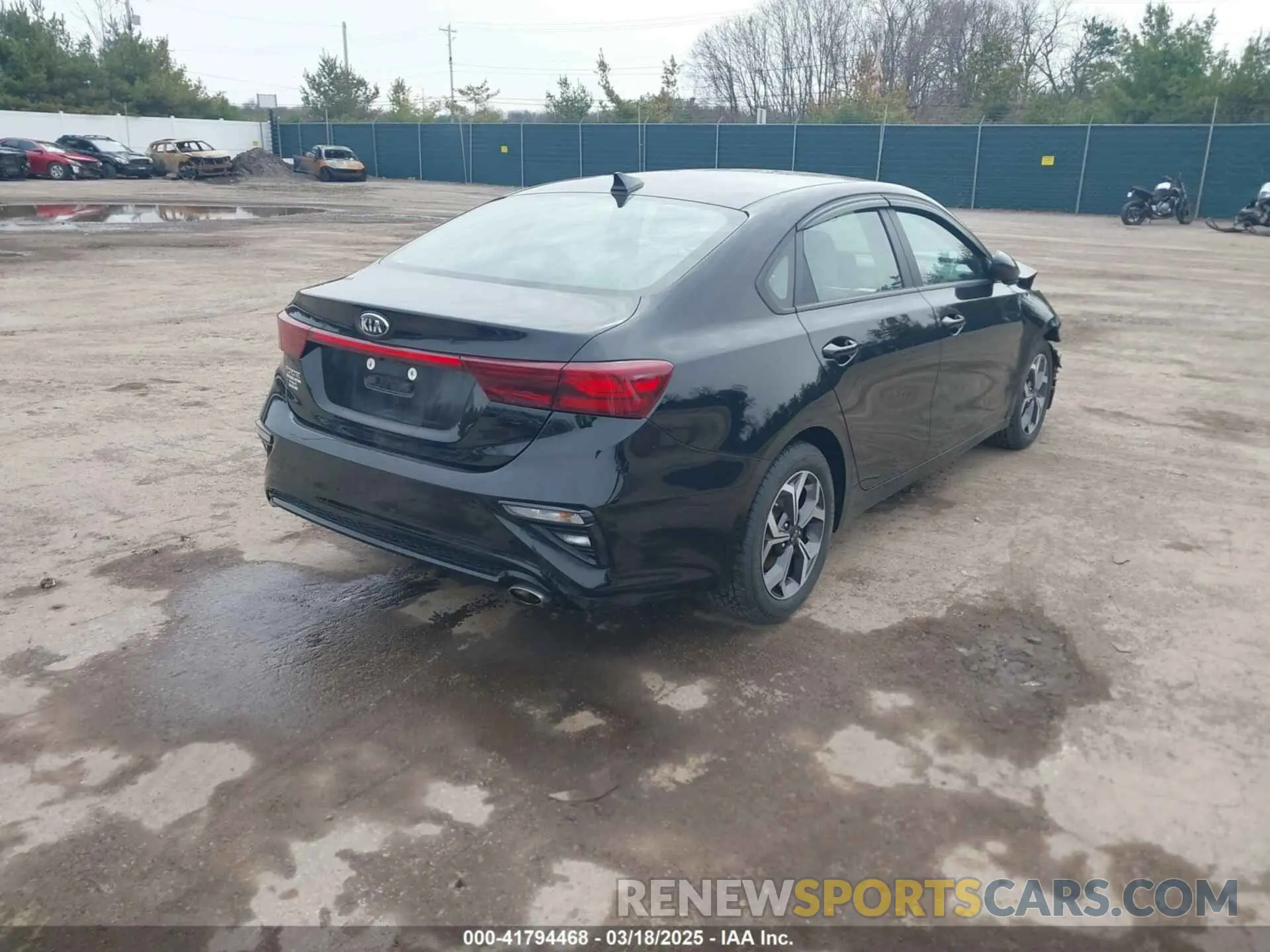 4 fotografías del automóvil dañado 3KPF24AD3KE108278 KIA FORTE 2019