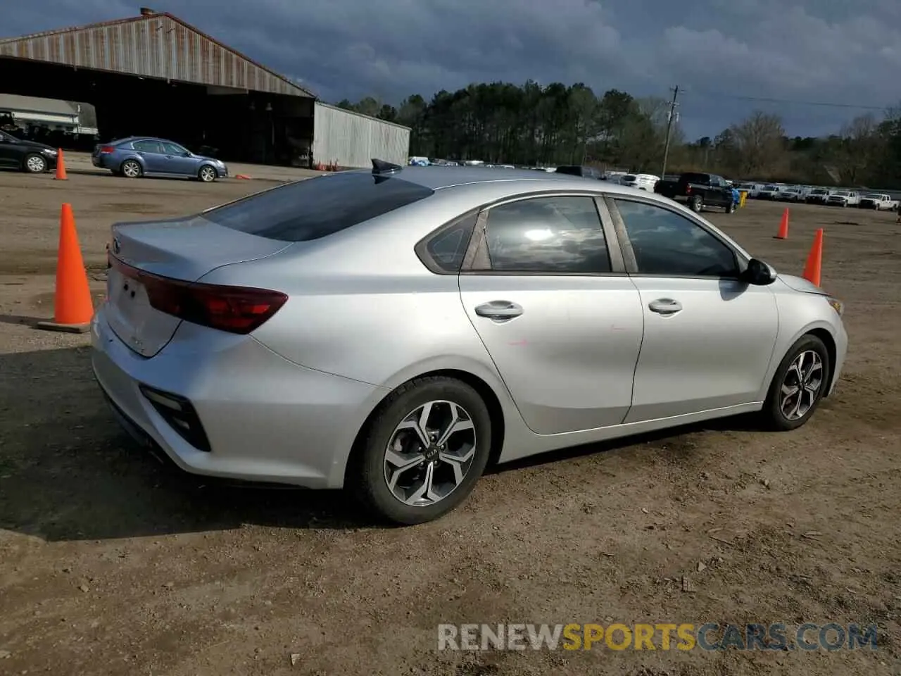 3 fotografías del automóvil dañado 3KPF24AD3KE121015 KIA FORTE 2019